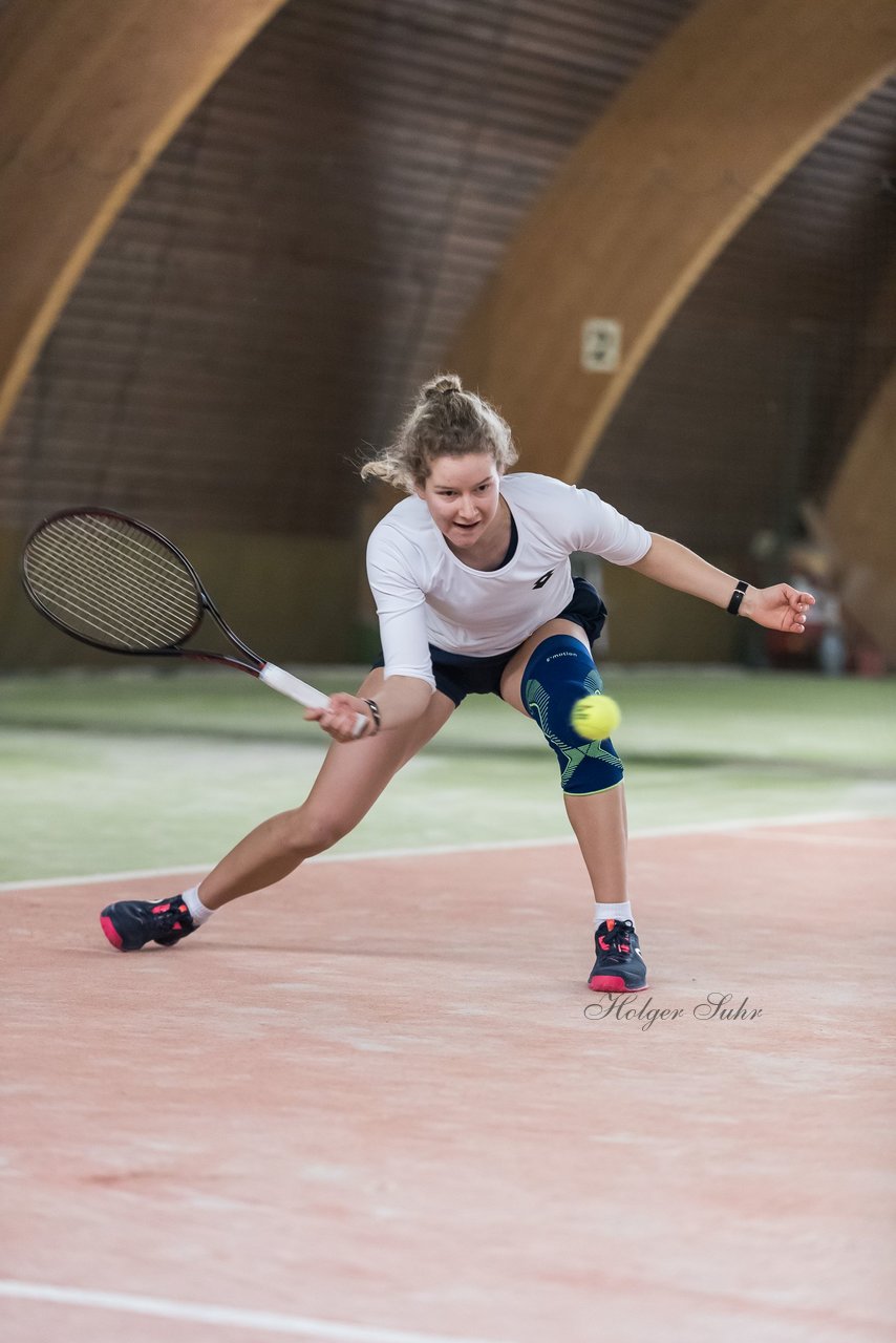 Julia Middendorf 246 - RL Tennisverein Visbek e.V. - Club zur Vahr e.V. : Ergebnis: 2:4